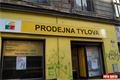 Uzavřená prodejna PMDP v Tylově ulici. 