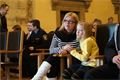 Nikolka Kodalíková s maminkou. 6letá holčička zachránila maminku, která dostala epileptický záchvat.