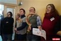 Zhruba dvě desítky lidí protestovaly proti volbě Václava Šlajse novým hejtmanem. Zbytečně. 
