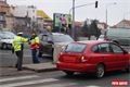 Nehoda tří osobních aut na křižovatce Klatovská - Borská v Plzni. 