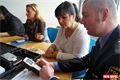 Peníze na alkotester dala radnice z ušetřených peněz za telefonování. 