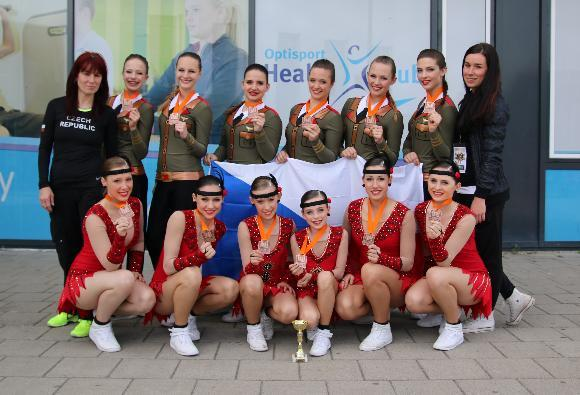Plzeňská výprava přiváží medaile z Mistrovství Evropy ve sportovním aerobicu, fitness týmů a Aerobic group - FOTKY