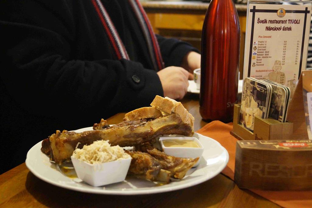 Zabijačkové hody se vším všudy! Švejk restaurant Tivoli láká na lahůdky - FOTKY