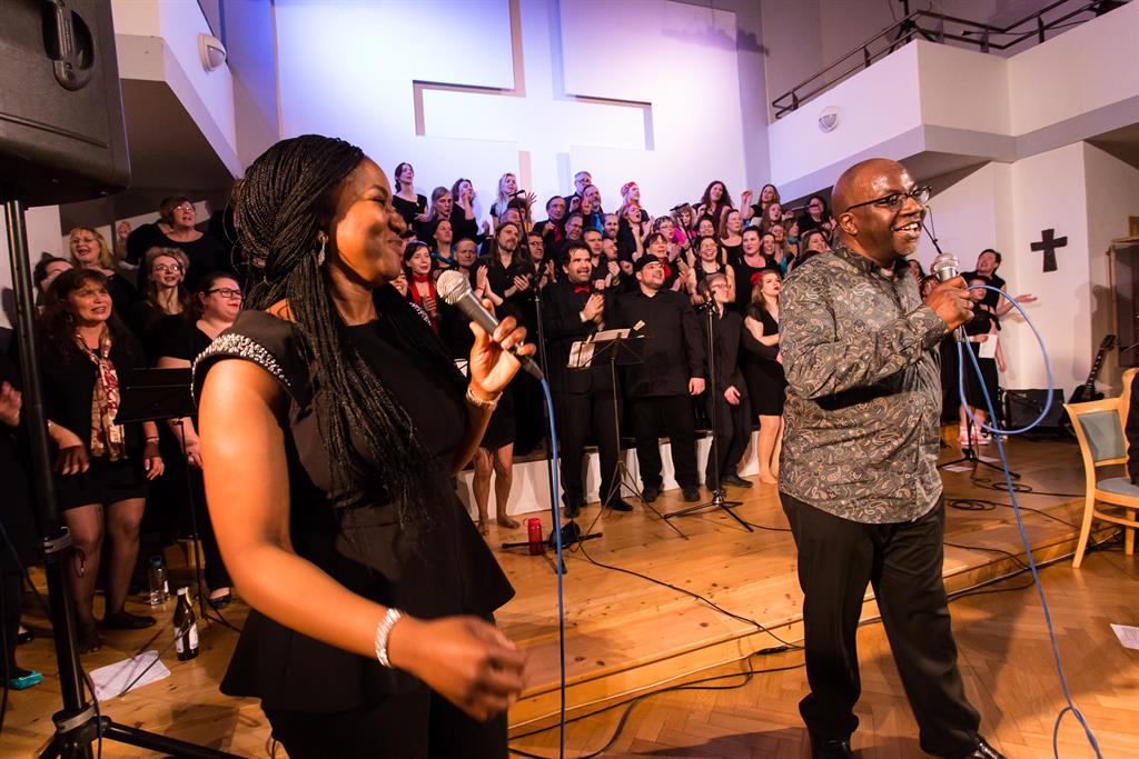 Dobrá věc se podařila! Gospel vyzpíval nadaci rekordní částku - FOTKY