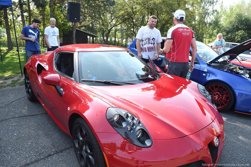 V Plzni probíhá sraz vozů Alfa Romeo! Podívejte se na fotky!