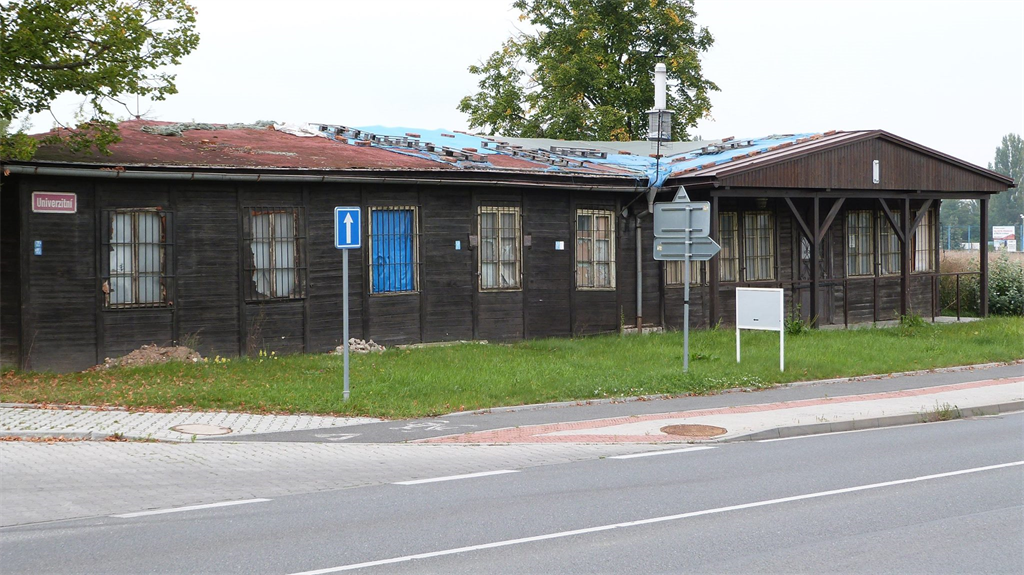 Hospoda U Darebáka je minulost, nahradí ji administrativní budova - FOTKY