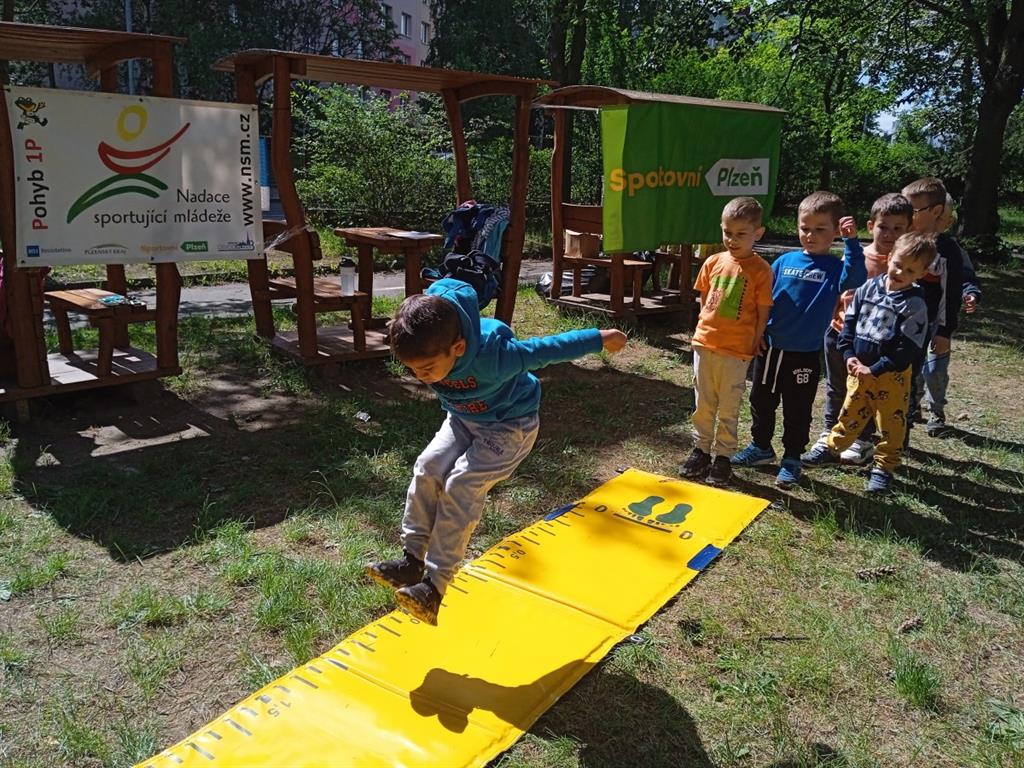 Sportovní hry mateřských škol rozhýbaly 3000 plzeňských dětí - FOTKY