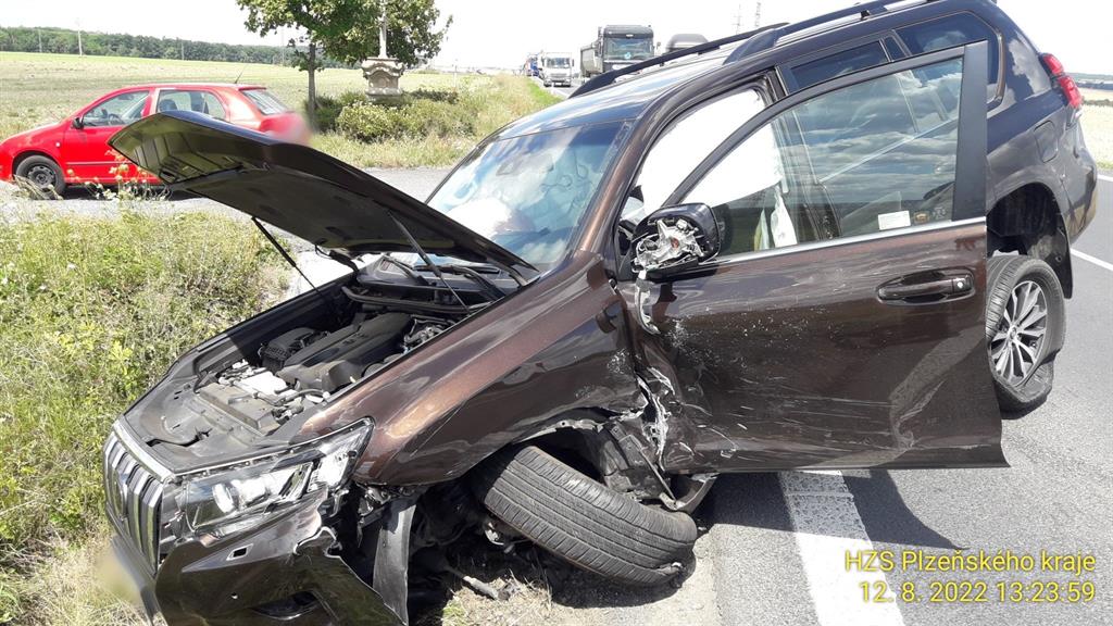 Vážná dopravní nehoda na hlavním tahu z Plzně na Klatovy – FOTKY