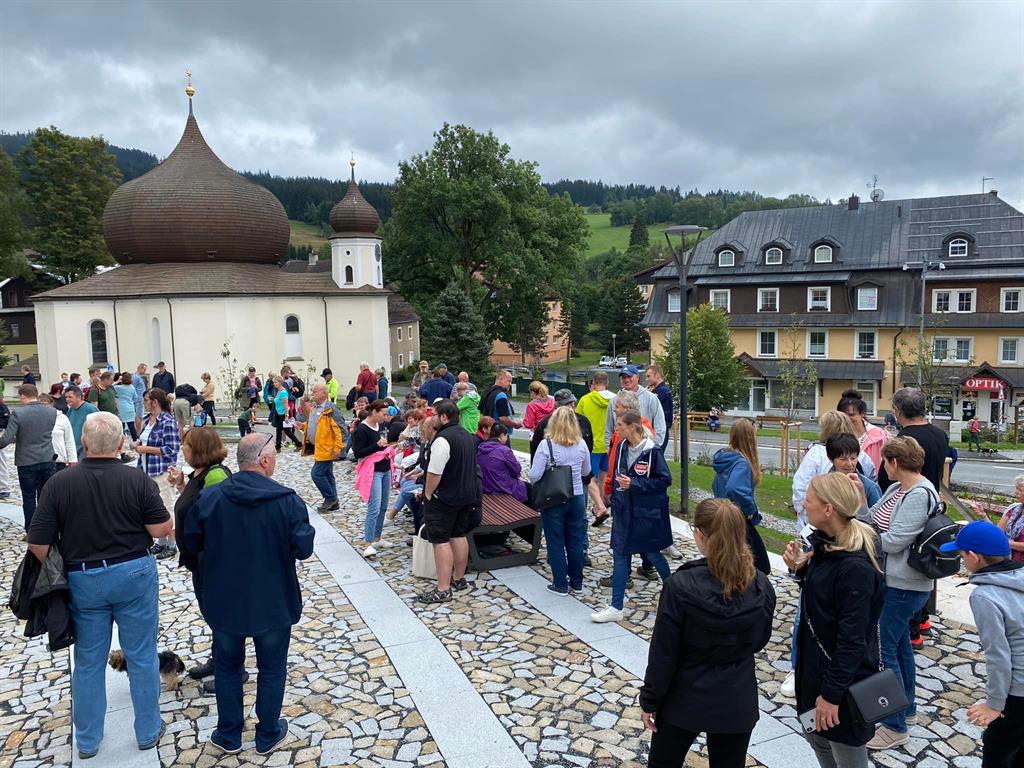 Železná Ruda má nové náměstí, vzniklo na místě zchátralého Espressa - FOTKY
