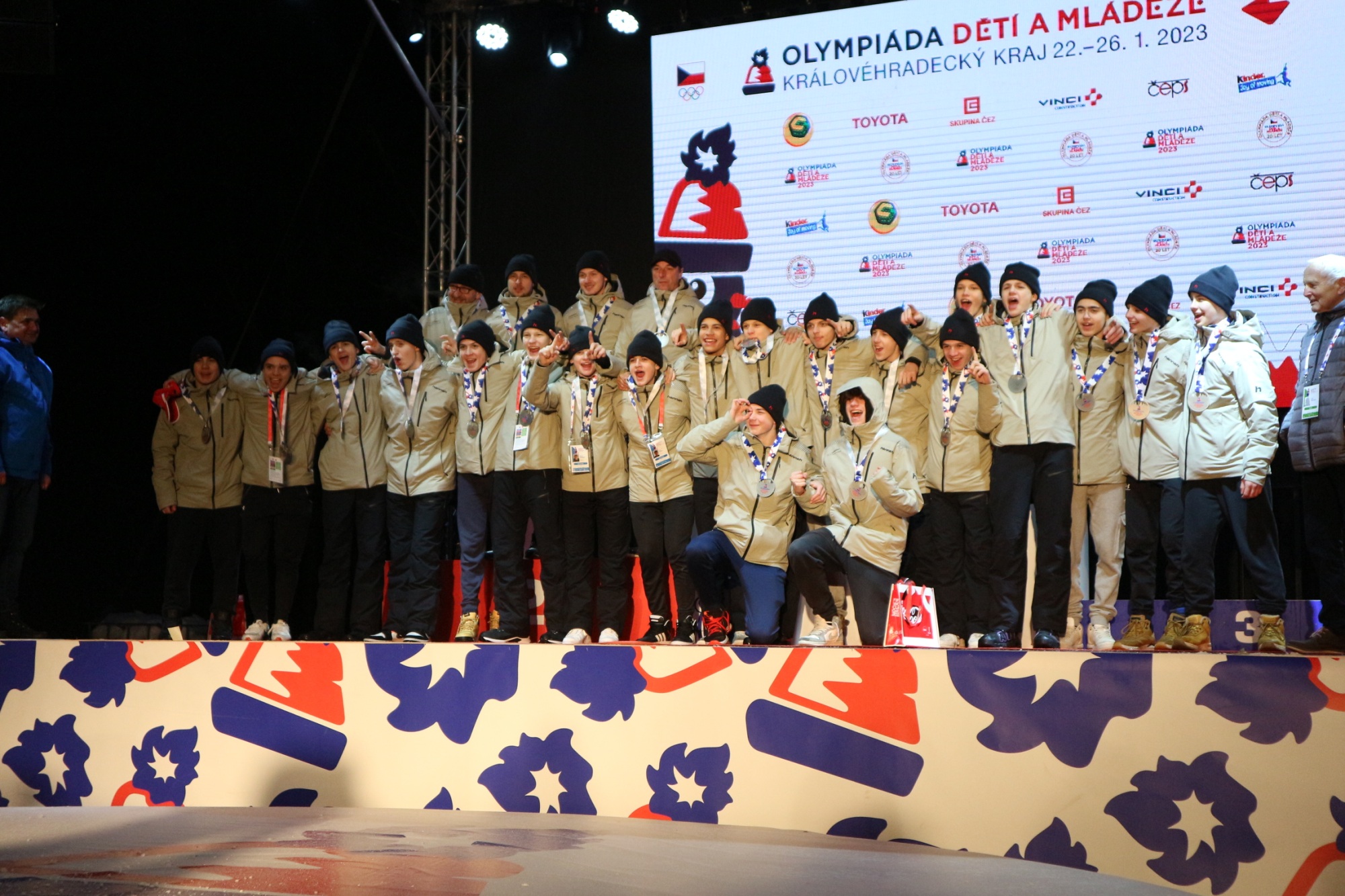 Mladí sportovci Plzeňského kraje vezou z olympiády deset cenných kovů - FOTKY