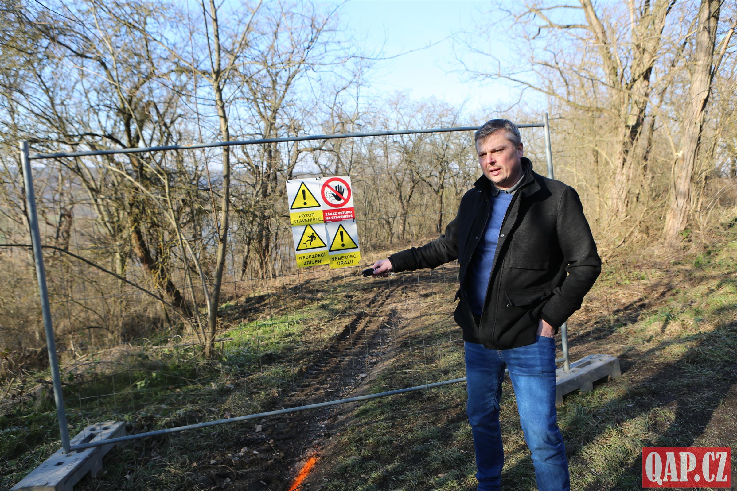 Z Litic do Plzně už brzy po nové zpevněné cestě. Uleví se chodcům i cyklistům - FOTKY