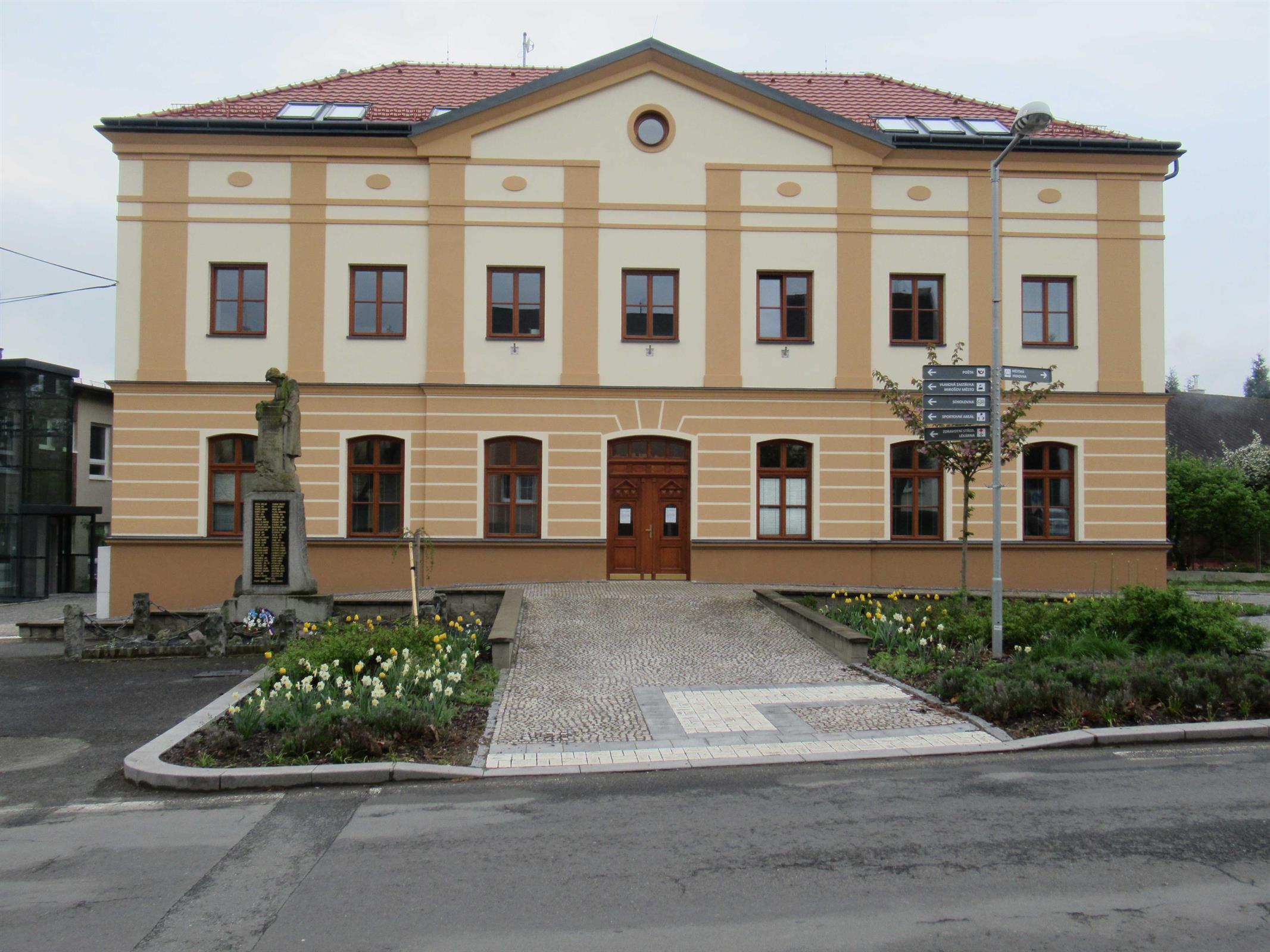 Mirošov má novou radnici! Rekonstrukce vyšla na téměř 30 milionů korun - FOTKY