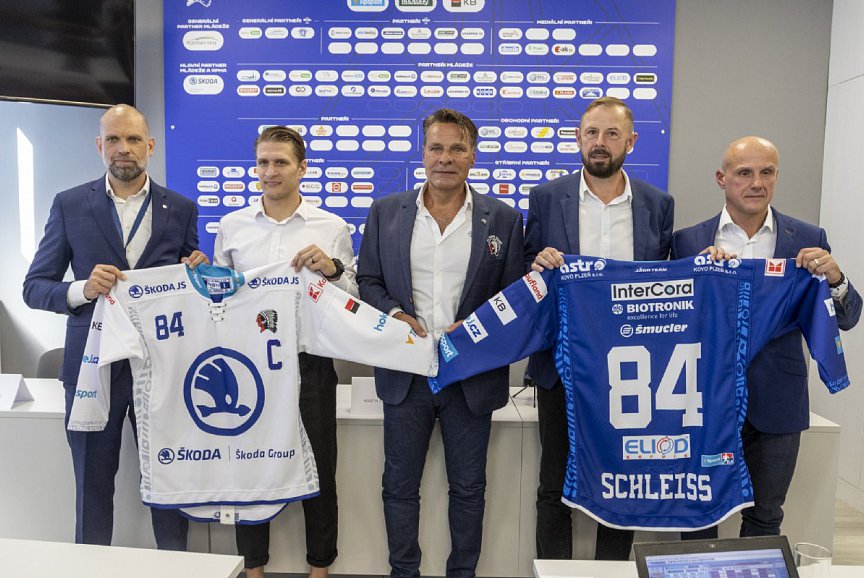 Nový ročník hokejové extraligy je za rohem. HC Škoda Plzeň představuje nové dresy - VIDEO