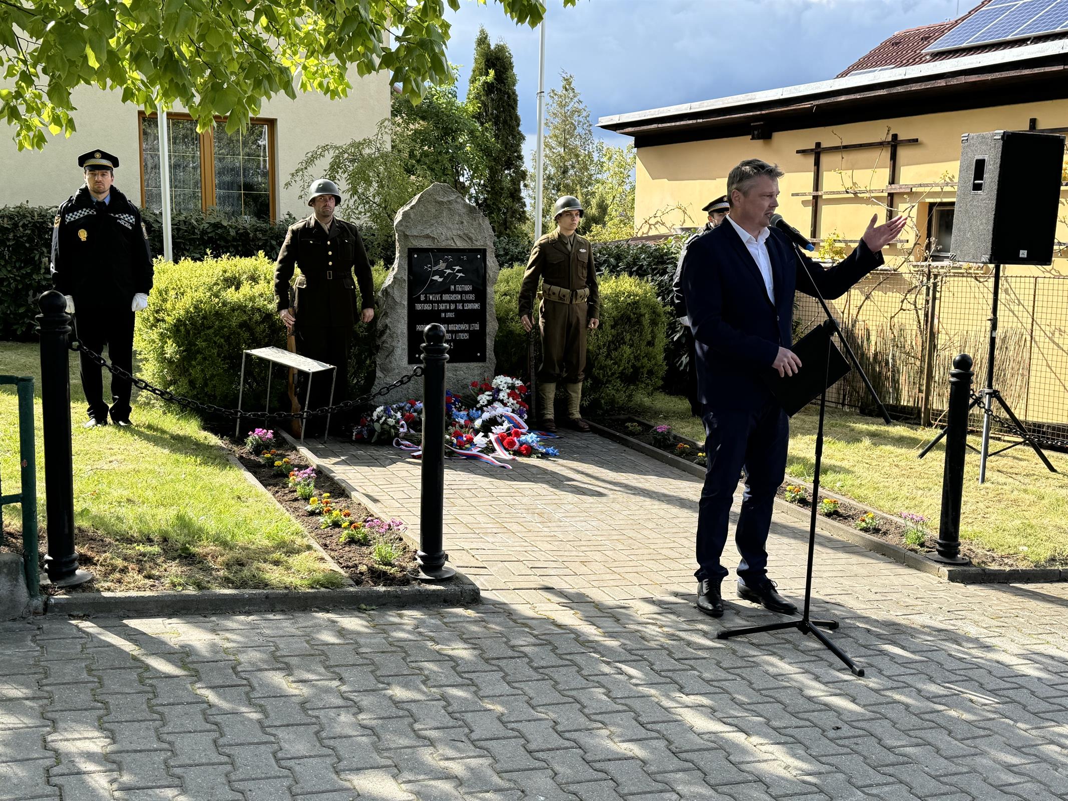 V Liticích se vzpomínalo na padlé americké letce - FOTKY