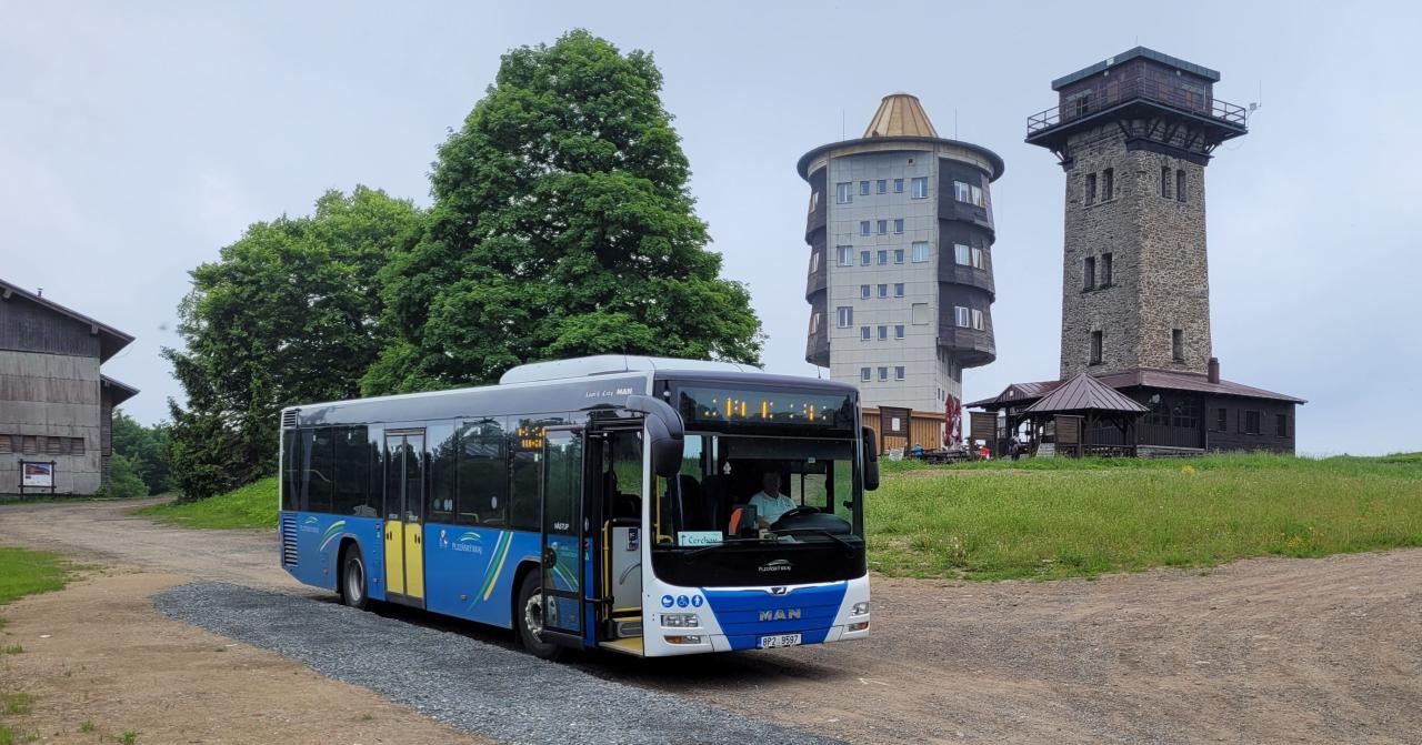 Pohodlně až na vrchol Čerchova. Sezonní autobus už jezdí, letos přidává nové spoje