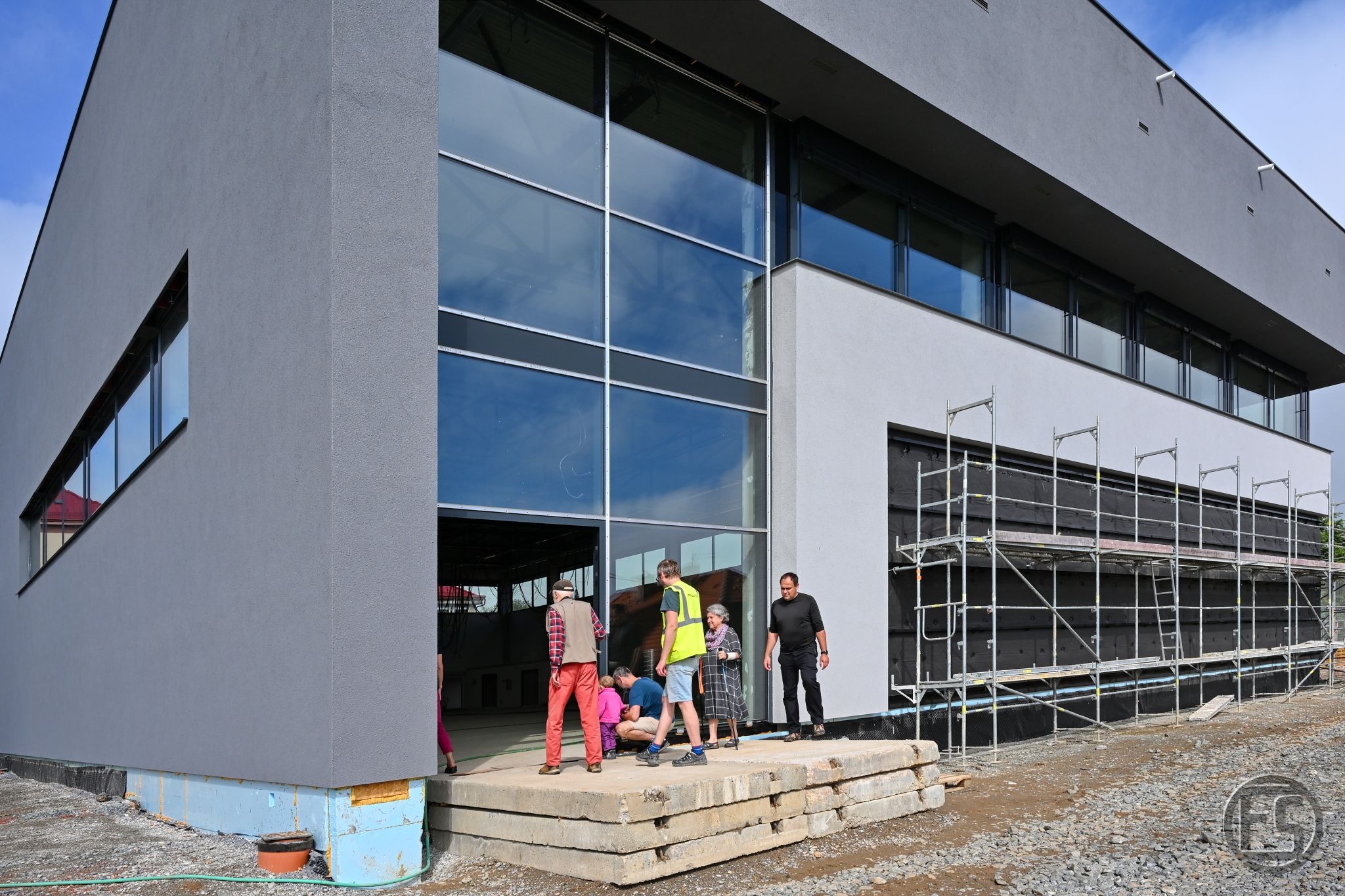V obci Dýšina u Plzně roste nová sportovní hala - FOTKY