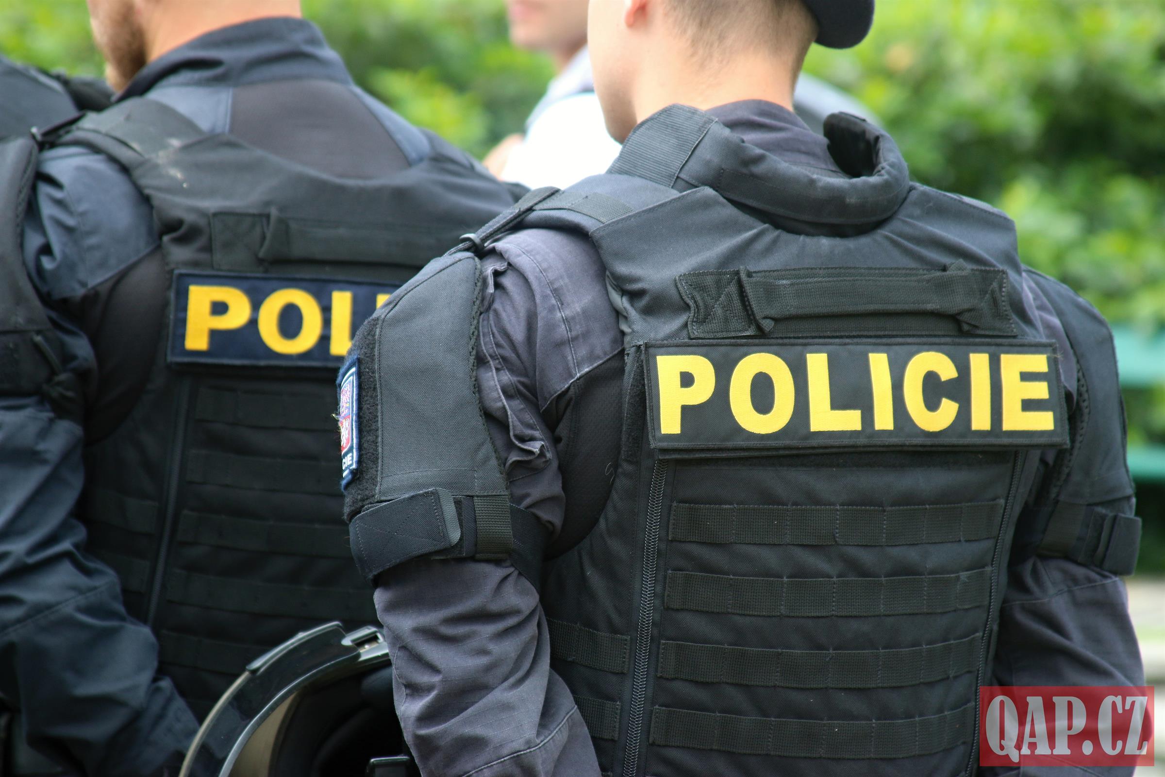 Dva dny, dvě vážná zranění. Rokycanští policisté pomáhali zachraňovat život