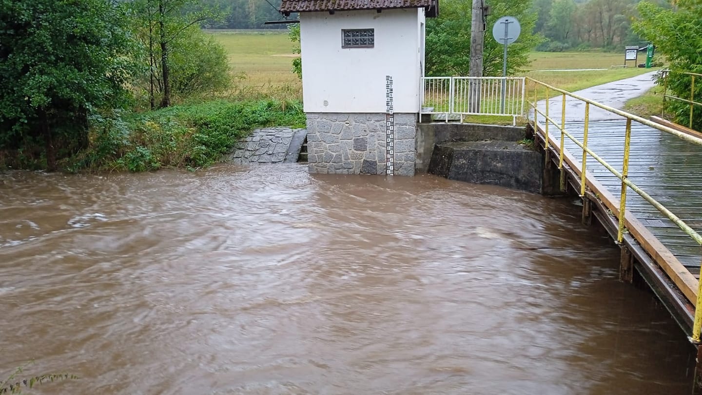 Hladiny řek se zvedly. Otava dosáhla 3. stupně - FOTO