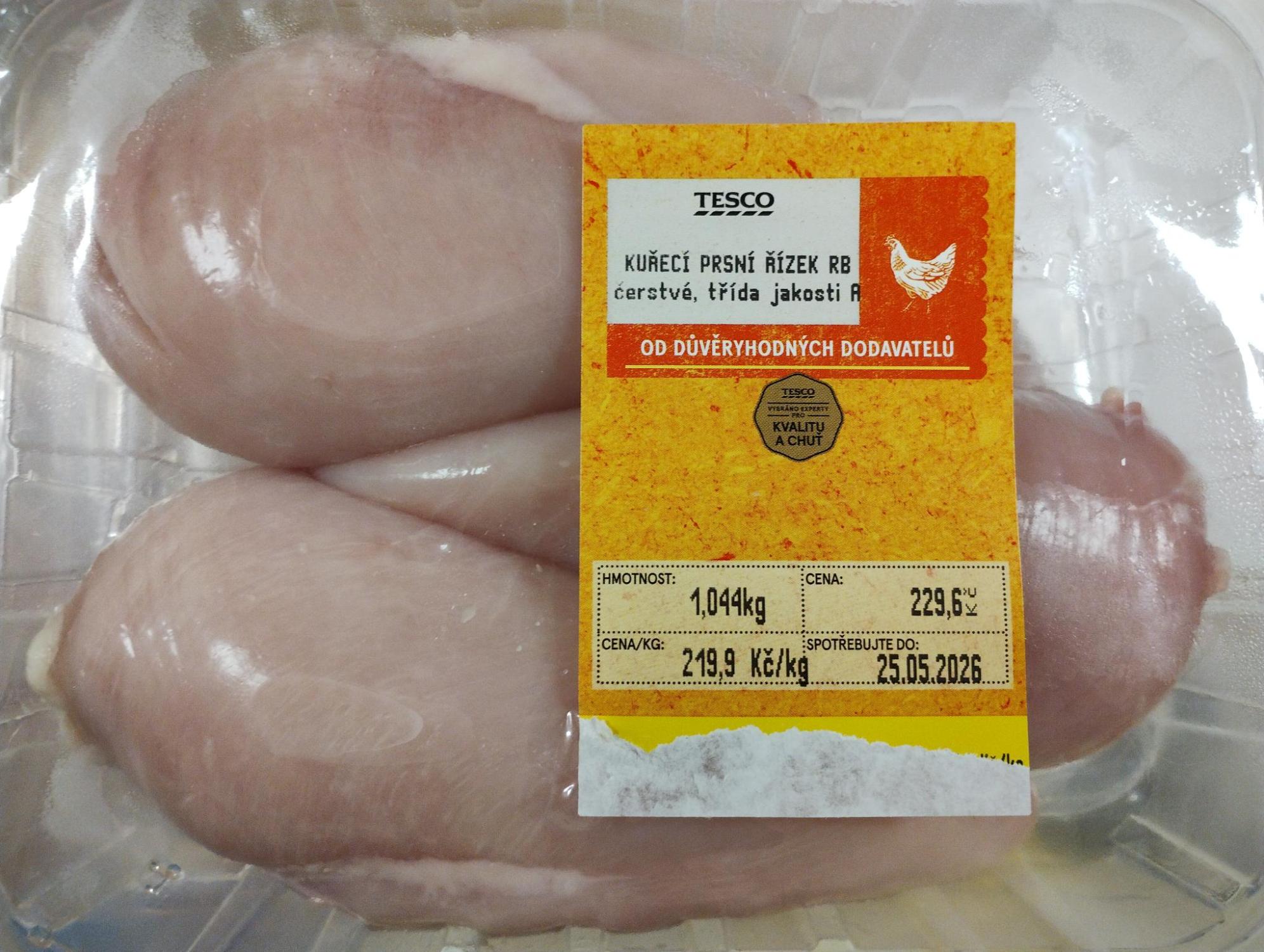 PODÍVEJTE SE DO MRAZÁKU! V kuřecím mase z Tesca odhalili salmonelu