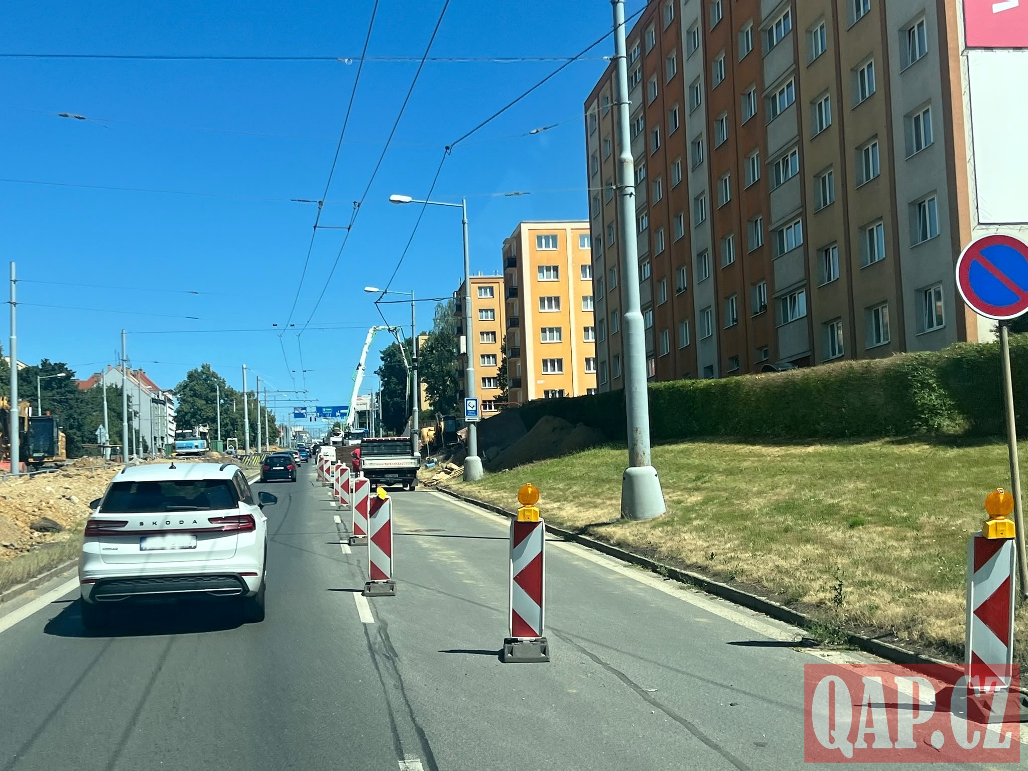 Řidiči v Plzni, pozor! Stavba lávky omezí dopravu na Rokycanské