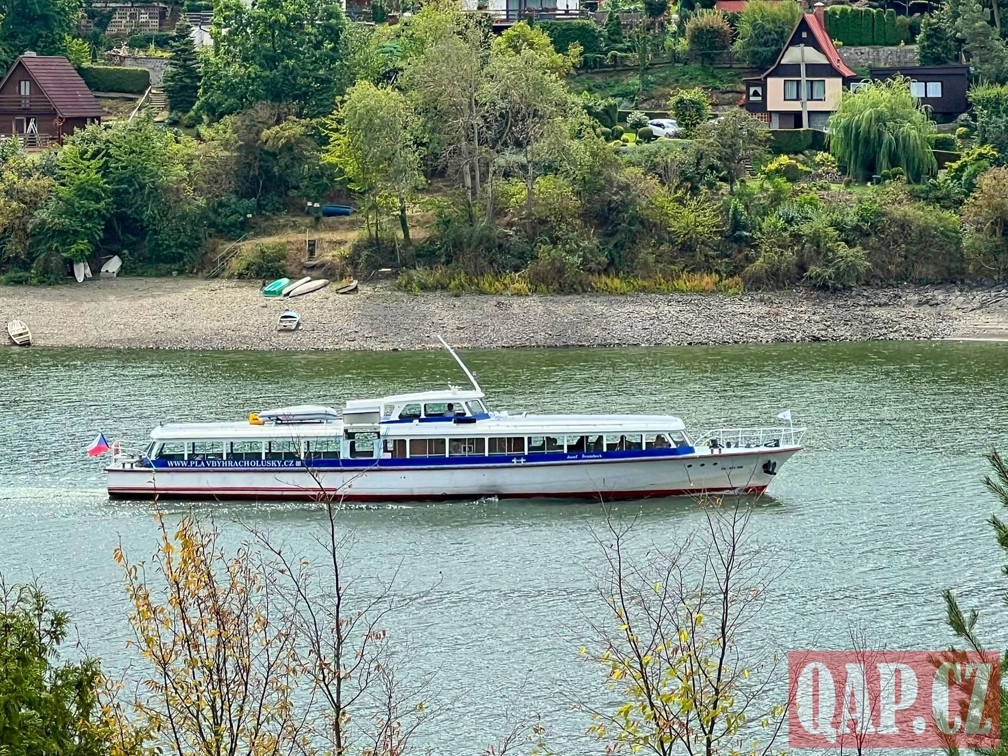 Sucho zastavilo parník na Hracholuskách. Sezóna skončila se ztrátami