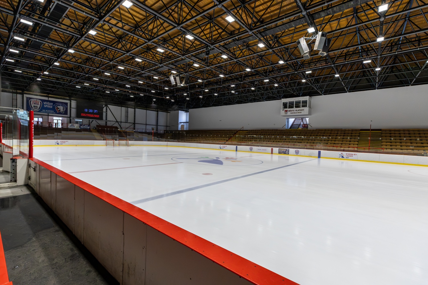 Olympiáda klepe na dveře. Klatovský zimní stadion dostal nové zázemí - FOTKY