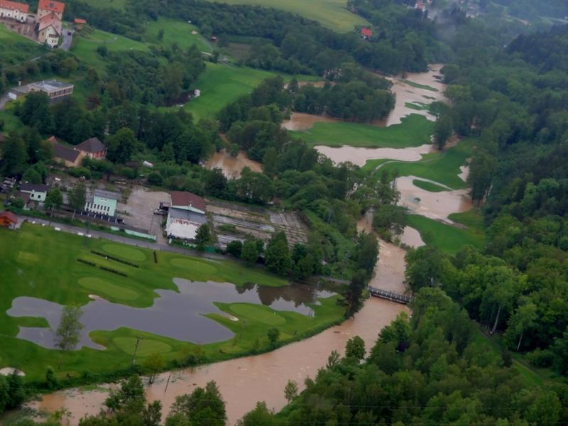Golfový areál v Dýšině se vzpamatovává z povodní, máme letecké záběry!!!